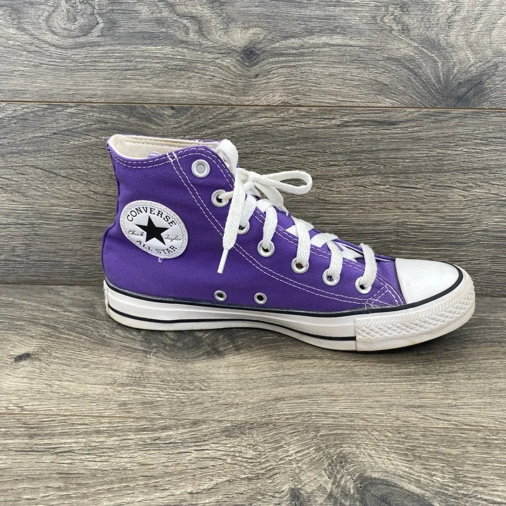 Converse Chuck Taylor All Star High Top Womens 7.5 Purple Canvas Sneakers